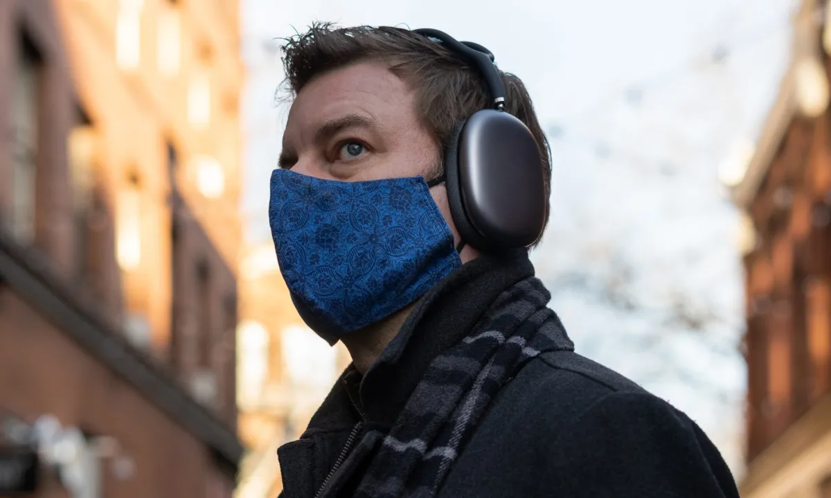 apple-airpods-max-ry-2-of-3-e1756083929406